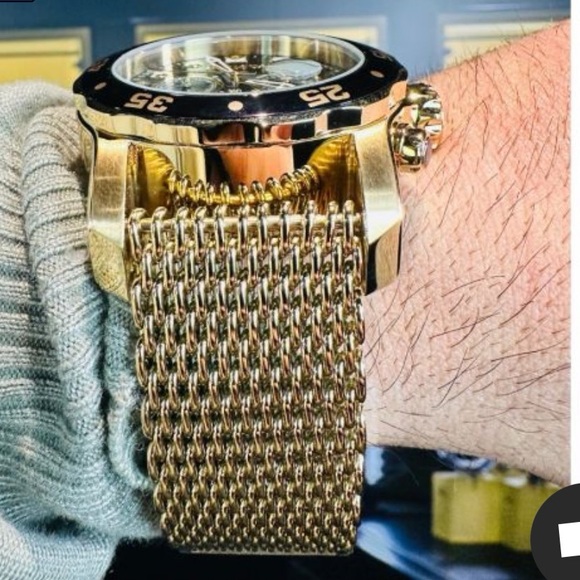 New Invicta Pro Diver Men”s Watch 48mm, Gold - Picture 9 of 9